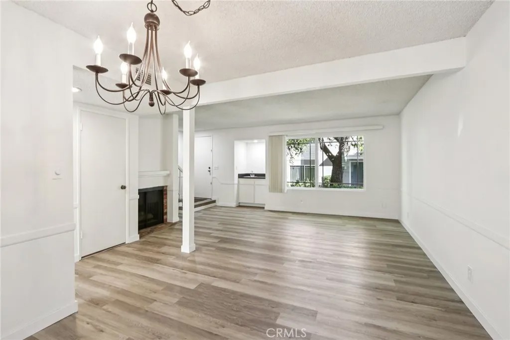 17800 Devonshire Street 6