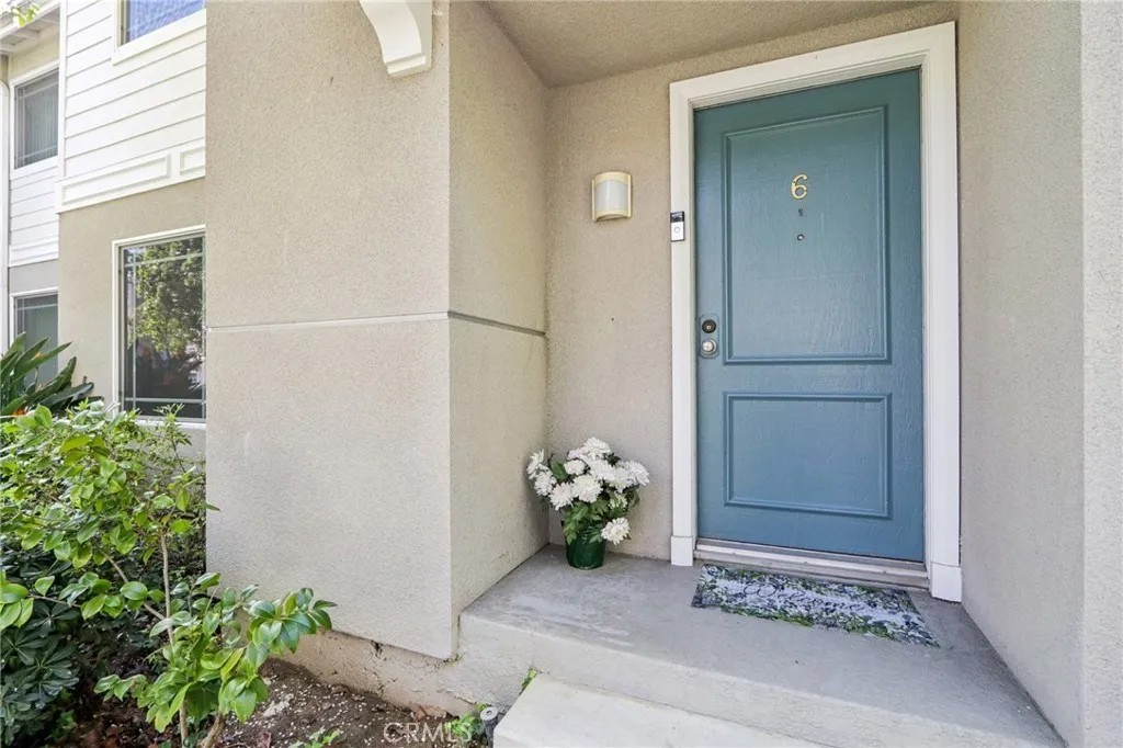 17800 Devonshire Street 6