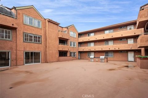 Tiny photo for 2507 E 15th Street #204, Long Beach, CA 90804 (MLS # PW25275451)