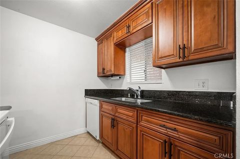 Tiny photo for 2507 E 15th Street #204, Long Beach, CA 90804 (MLS # PW25275451)