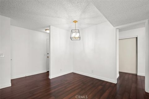 Tiny photo for 2507 E 15th Street #204, Long Beach, CA 90804 (MLS # PW25275451)