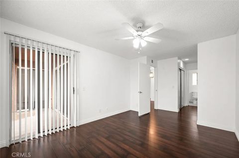 Tiny photo for 2507 E 15th Street #204, Long Beach, CA 90804 (MLS # PW25275451)