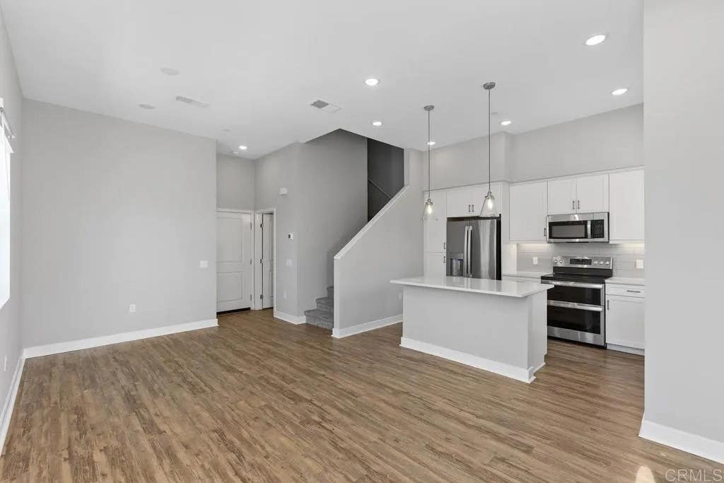 Photo of 139 Avenida Chapala #101, San Marcos, CA 92069 (MLS # NDP2607633)