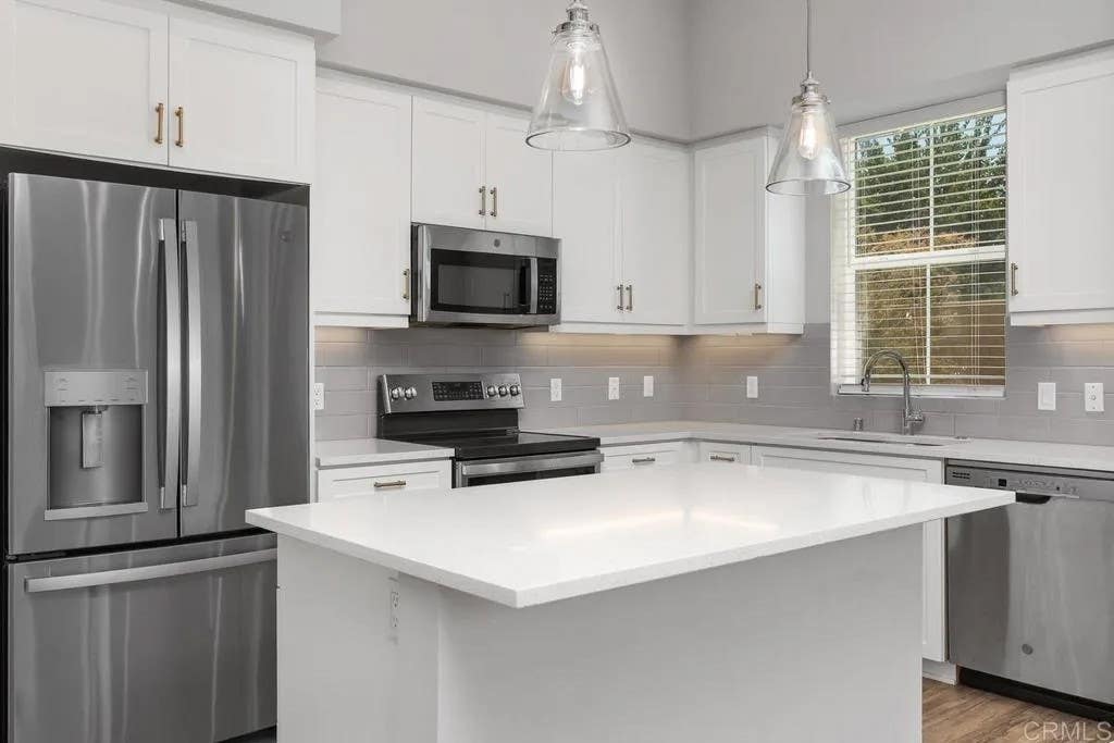 Photo of 139 Avenida Chapala #101, San Marcos, CA 92069 (MLS # NDP2607633)