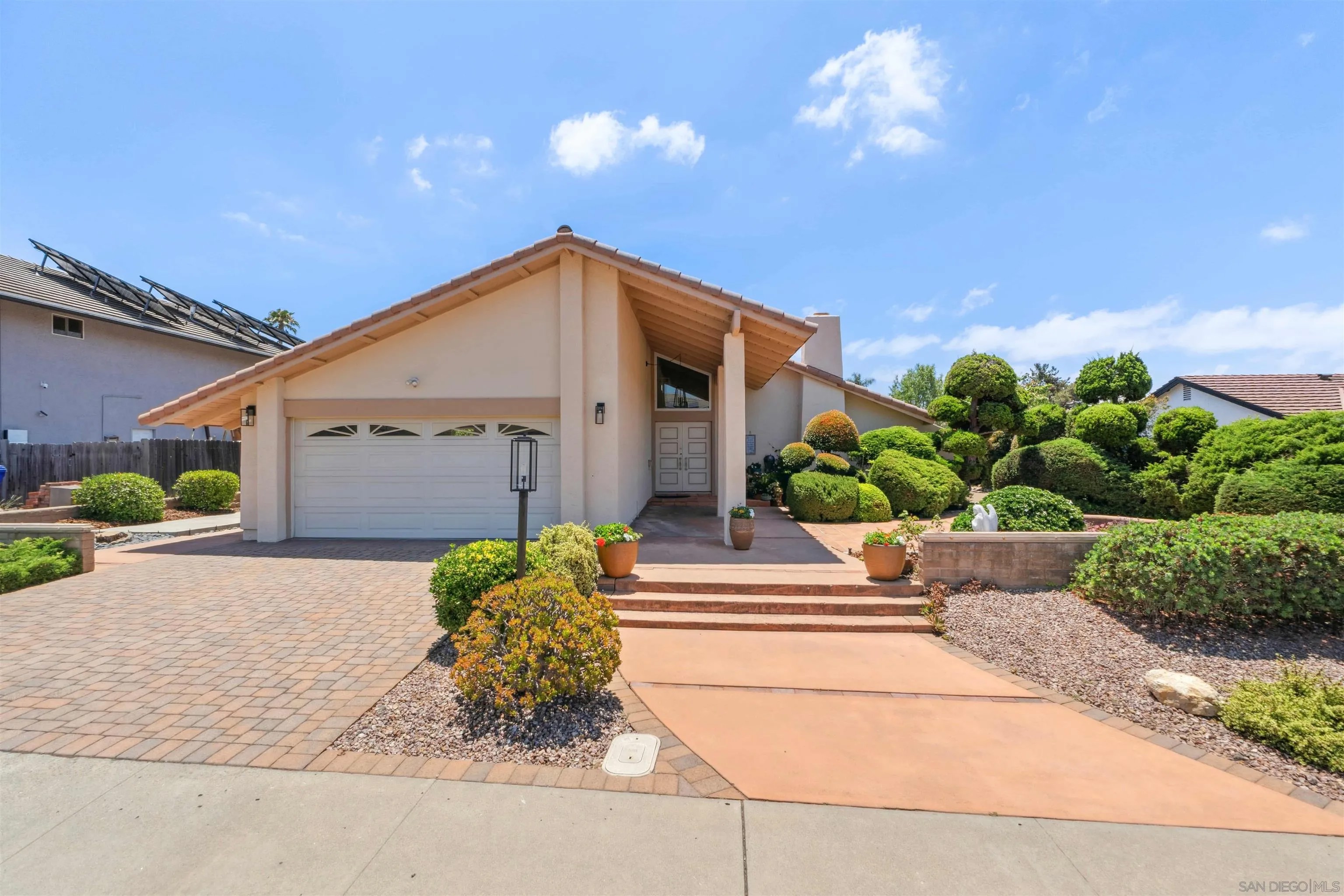 12675 Calma Ct