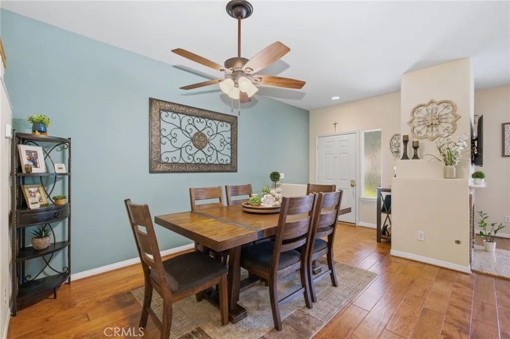 956 N Turner 27