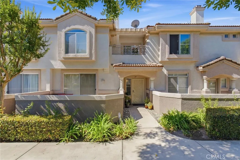 956 N Turner 27