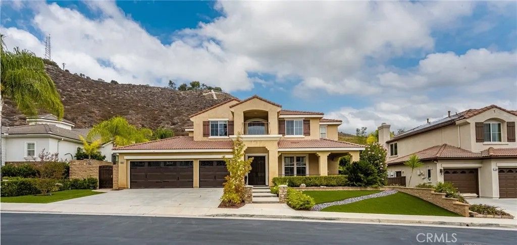 Photo of 23850 Hollingsworth Drive, Murrieta, CA 92562 (MLS # IG25183800)