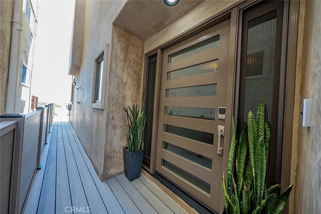 109 Surfside