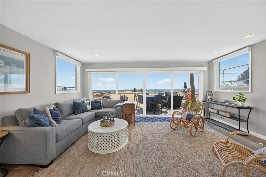 109 Surfside