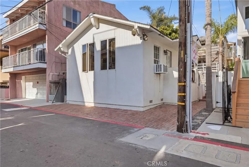 518 Bayview Drive