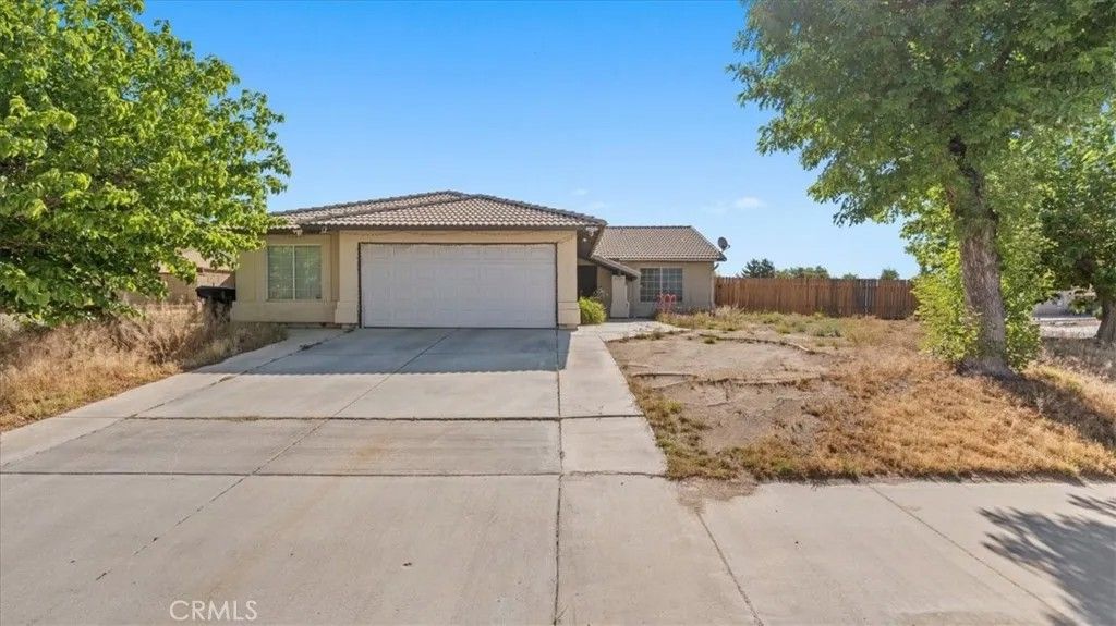 Photo of 15711 Garnet, Victorville, CA 92394 (MLS # CV26080316)