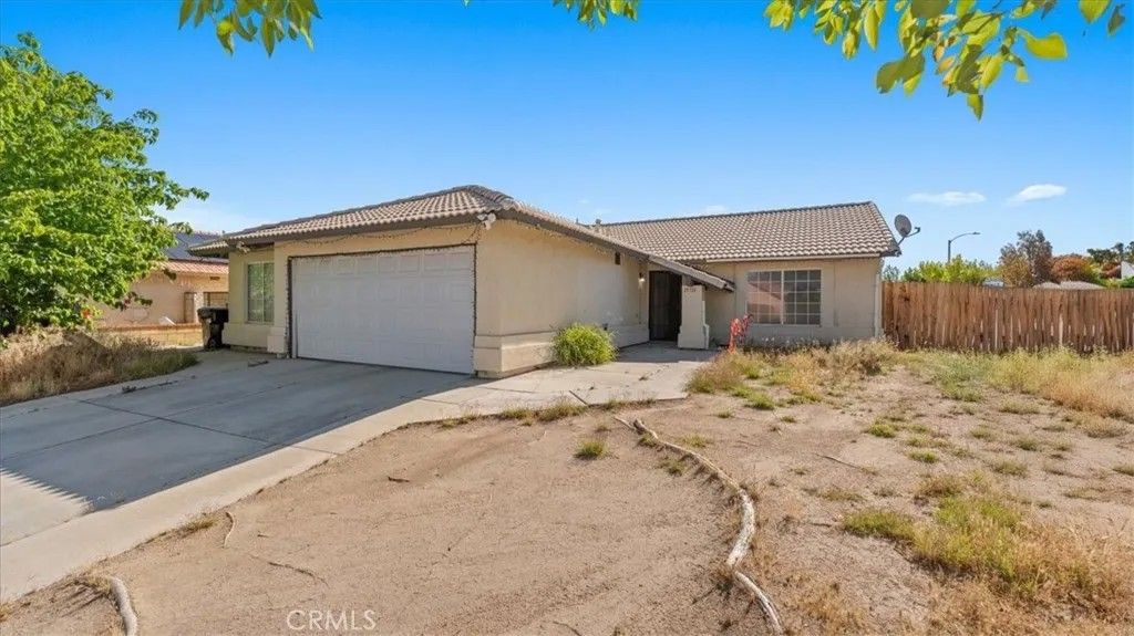 Photo of 15711 Garnet, Victorville, CA 92394 (MLS # CV26080316)