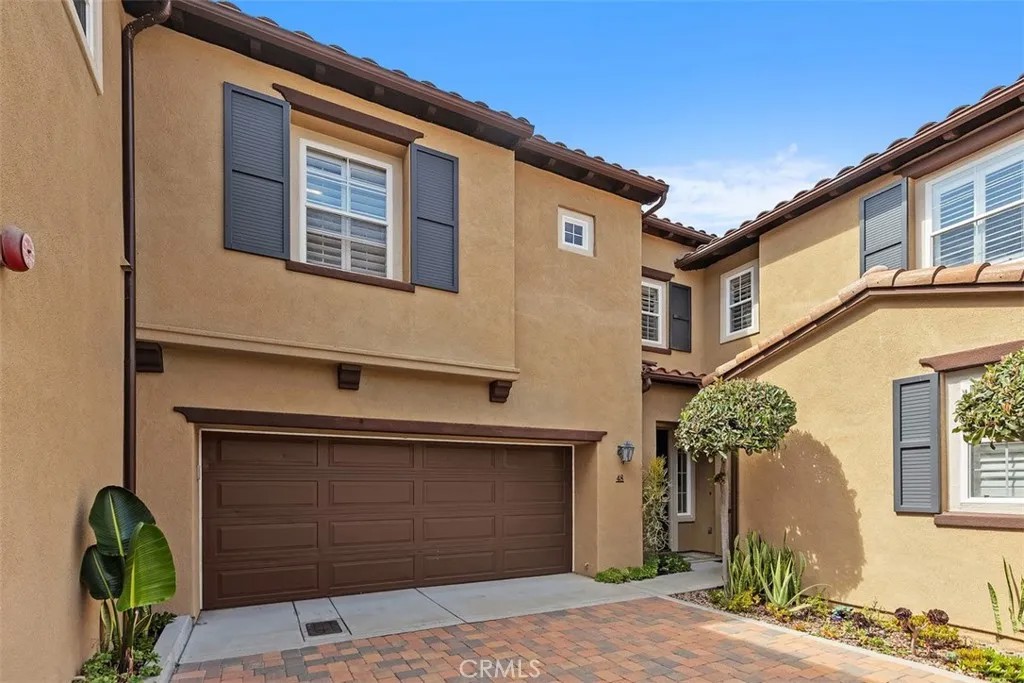 48 Paseo Verde