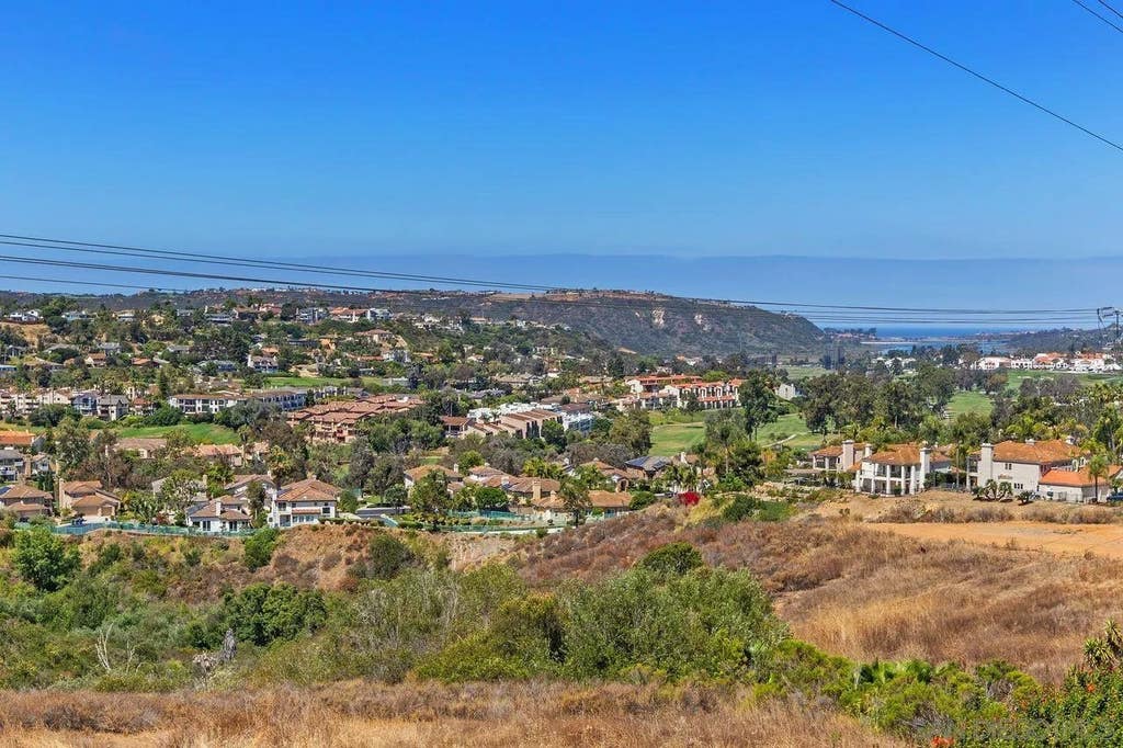 Photo of 3165 Vista Mar, Carlsbad, CA 92009 (MLS # 260016167)