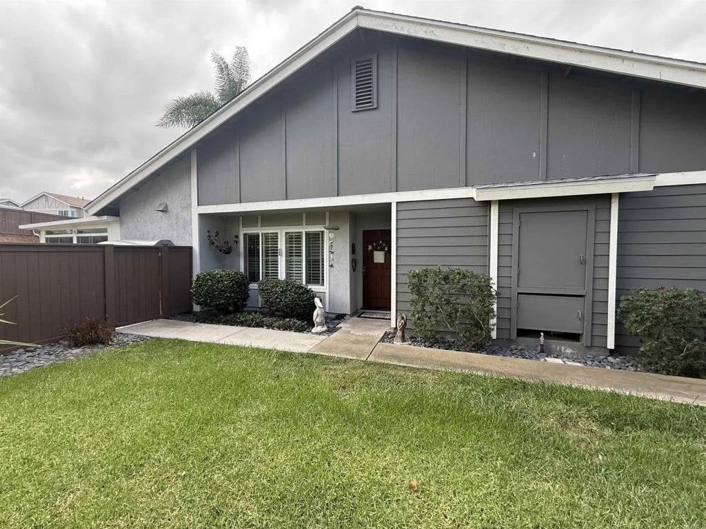 4548 Cape Cod Circle