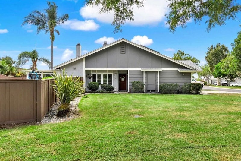 4548 Cape Cod Circle