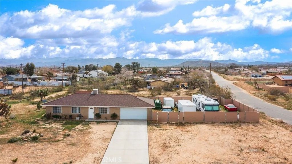 Photo of 58375 Del Mar St, Yucca Valley, CA 92284 (MLS # PV26017979)