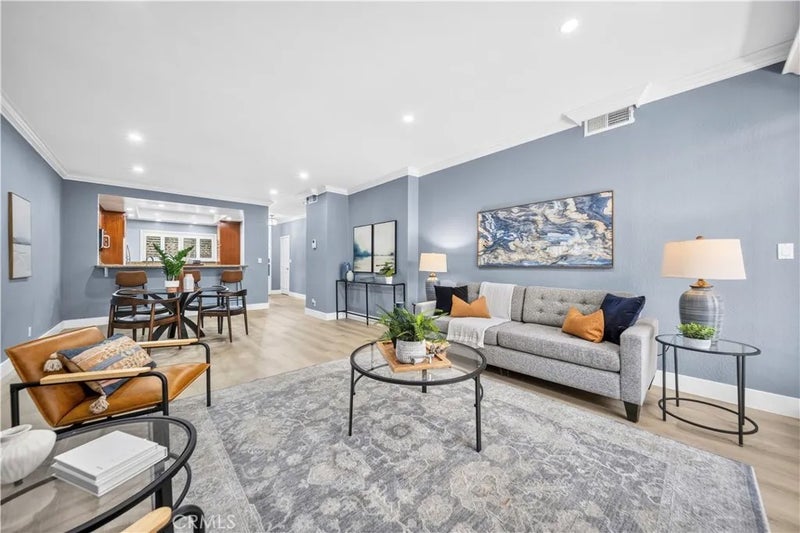 450 San Vicente Boulevard 104