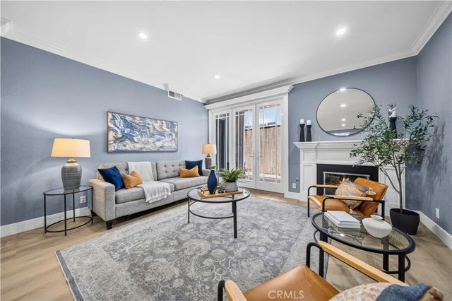 450 San Vicente Boulevard 104 #104, Santa Monica