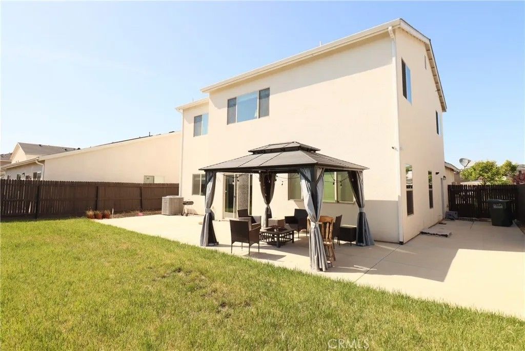 Photo of 2482 Valdes Dr, Merced, CA 95340 (MLS # DW26079389)