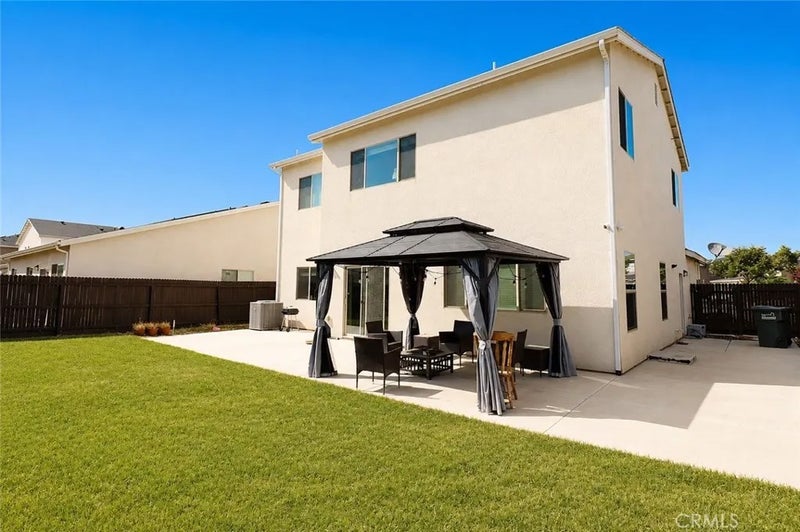 2482 Valdes Dr