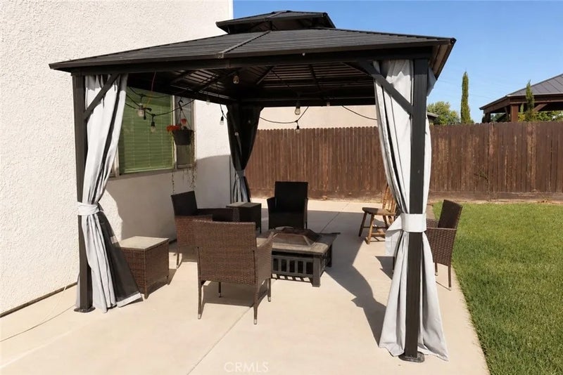 2482 Valdes Dr