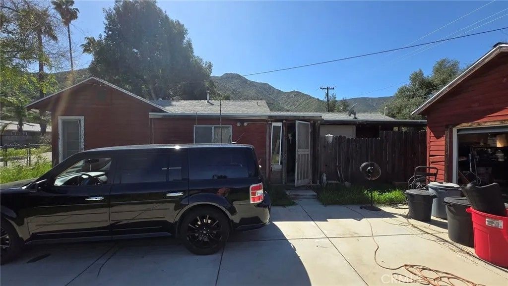 Photo of 33189 Schaper St, Lake Elsinore, CA 92530 (MLS # SW26051886)