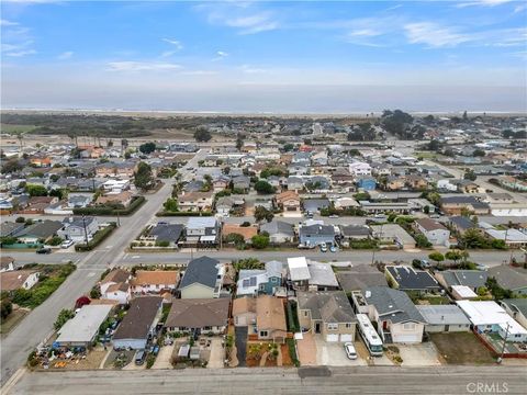 Tiny photo for 2825 Hemlock Avenue, Morro Bay, CA 93442 (MLS # NS25235110)