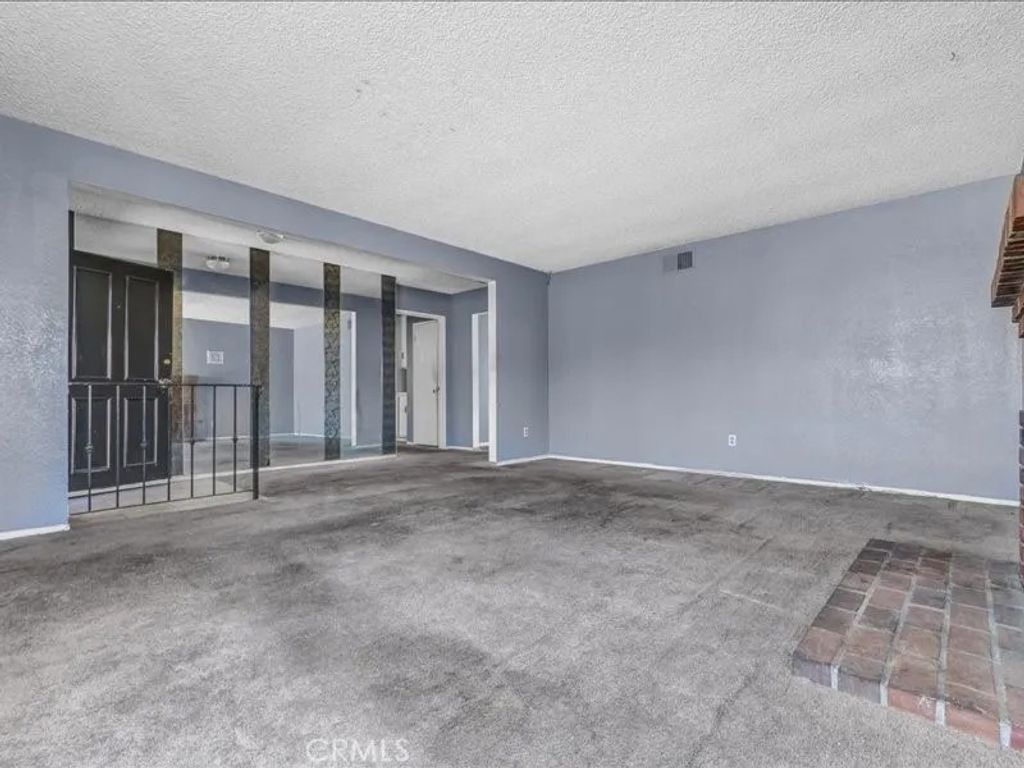Photo of 595 W 13th St, San Pedro, CA 90731 (MLS # PW26095454)