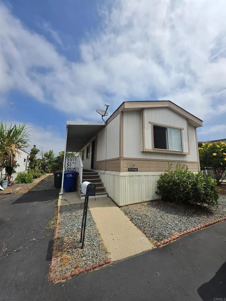 Photo of 1425 2nd AVE #219, Chula Vista, CA 91911 (MLS # PTP2605937)