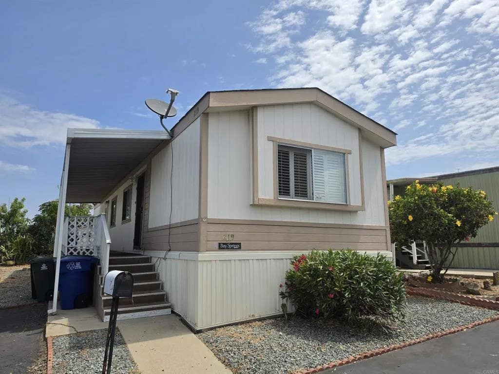 Photo of 1425 2nd AVE #219, Chula Vista, CA 91911 (MLS # PTP2605937)