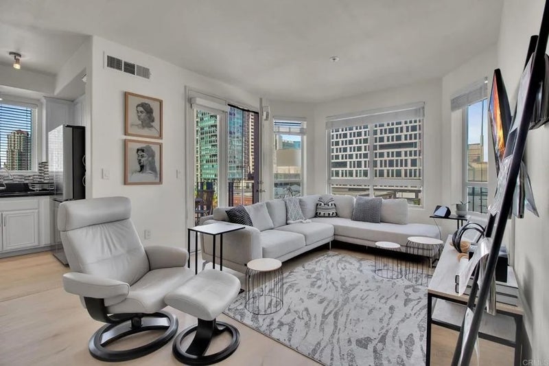 235 Market St 601