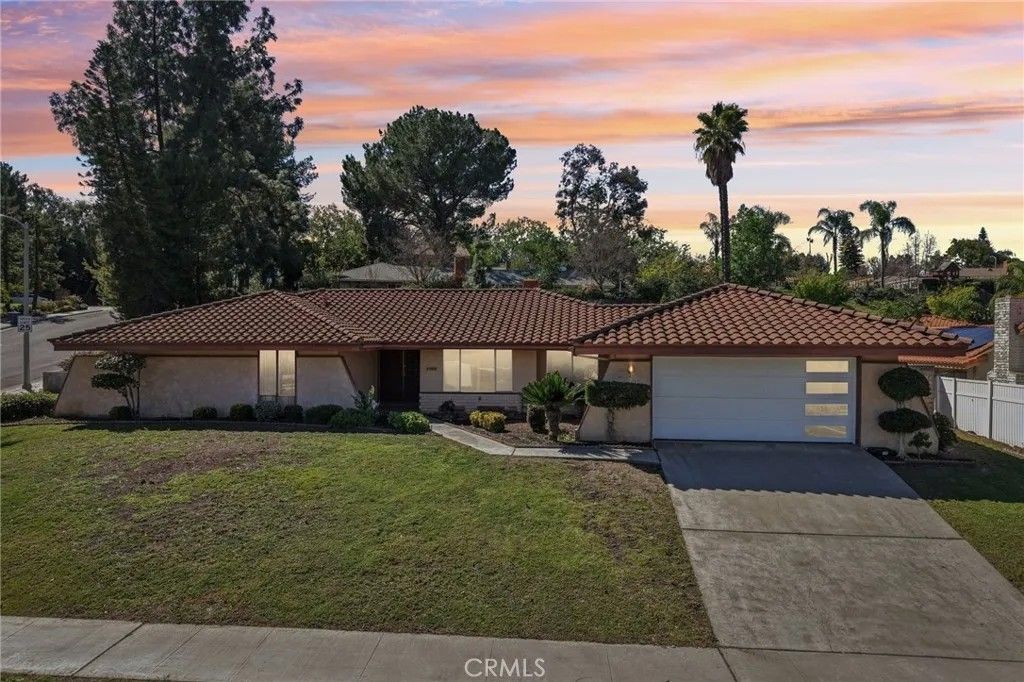 Photo of 1500 Country Club, Riverside, CA 92506 (MLS # PW26039731)