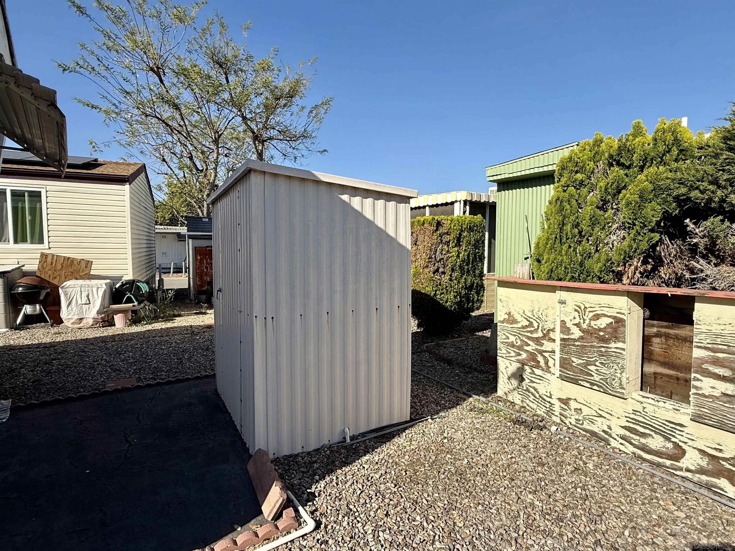 1174 E Main Street 148