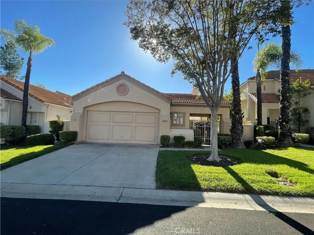 Photo of 40493 Via Estrada, Murrieta, CA 92562 (MLS # SW25235207)