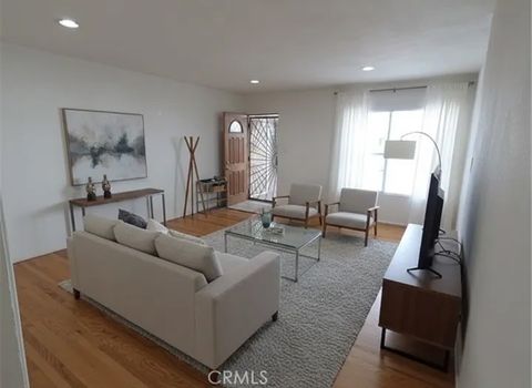 Photo of 522 Cedar Avenue #3, Long Beach, CA 90802 (MLS # PW25215248)