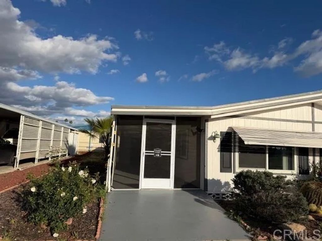 Photo of 601 Kirby St #451, Hemet, CA 92545 (MLS # PTP2601393)