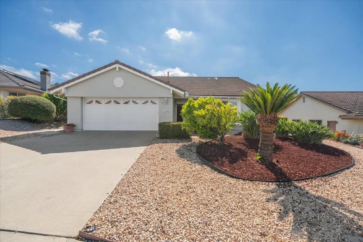 12740 Camino Emparrado