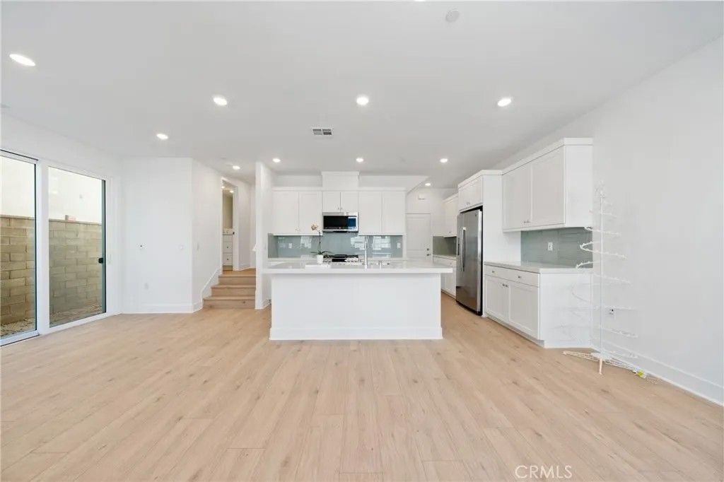 Photo of 322 Proctor, Irvine, CA 92618 (MLS # OC26021731)