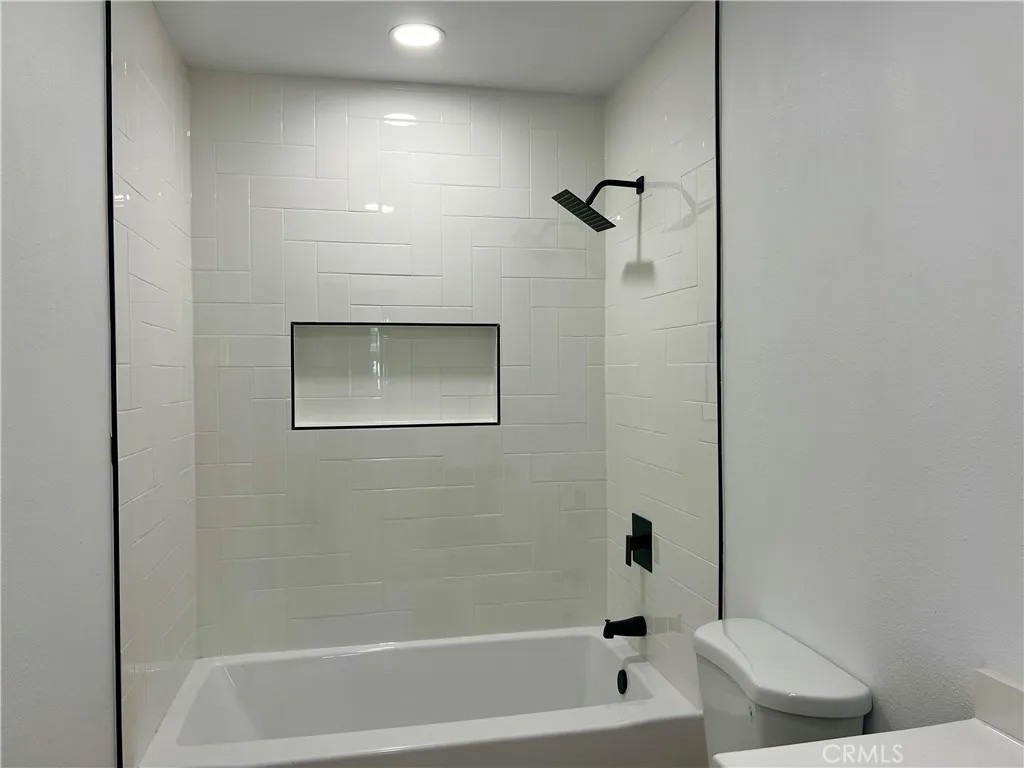 26790 Oakmont