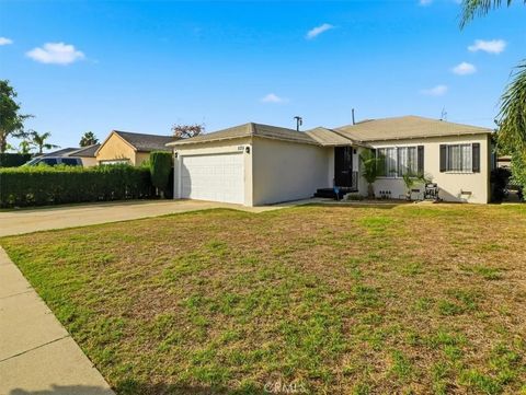 Photo of 525 S Caswell Ave, Compton, CA 90220 (MLS # MB25251808)