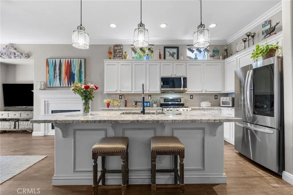 Photo of 30653 Carousel LN, Murrieta, CA 92563 (MLS # SW26103856)