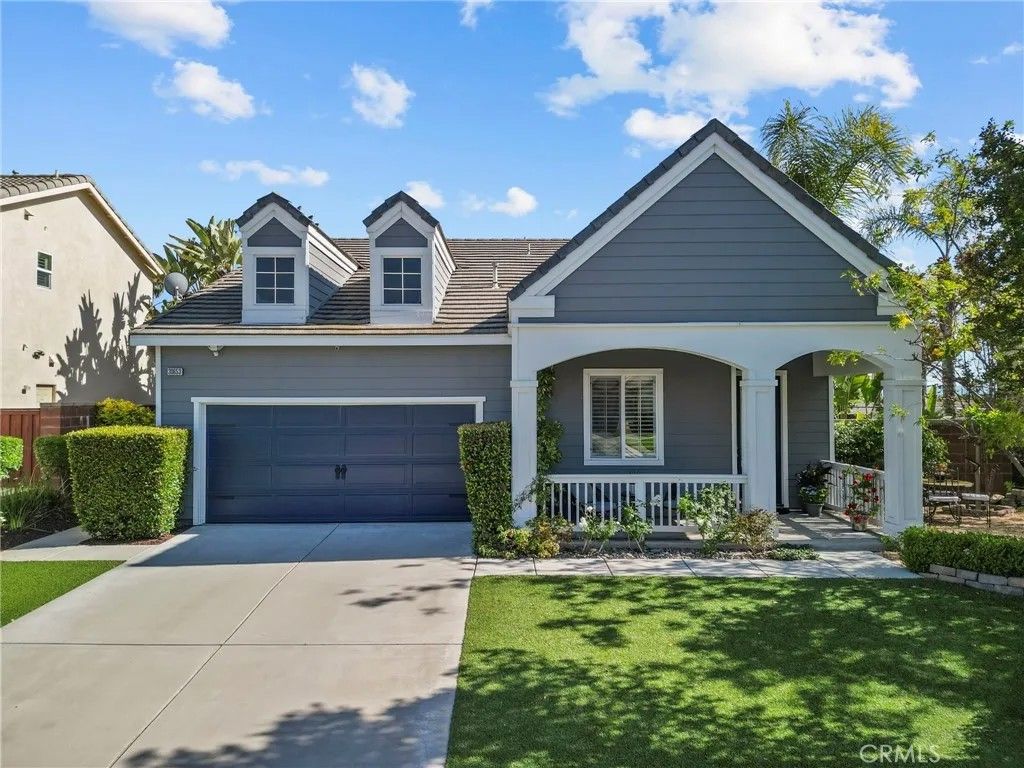 Photo of 30653 Carousel LN, Murrieta, CA 92563 (MLS # SW26103856)
