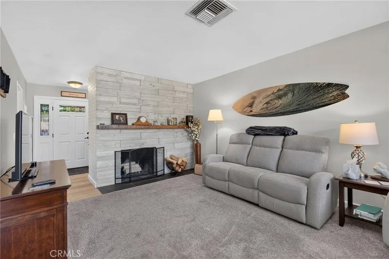 401 Robinhood Lane