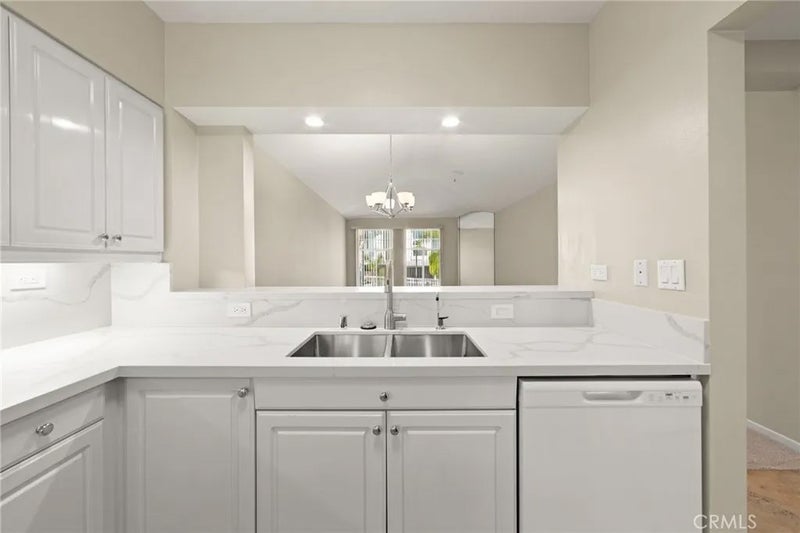 25442 Sea Bluffs 302