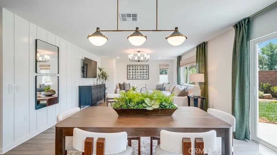 1506 Galloping Trail