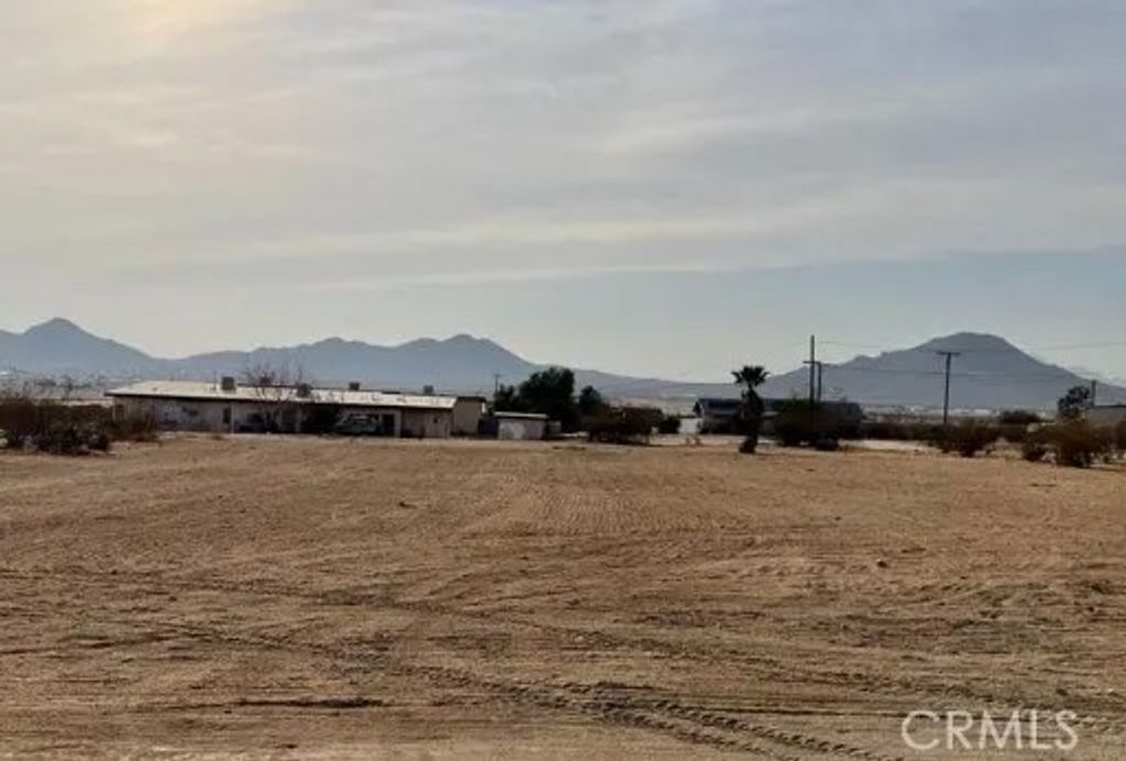 Photo of 0 Sycamore, Apple Valley, CA 92307 (MLS # HD26005738)