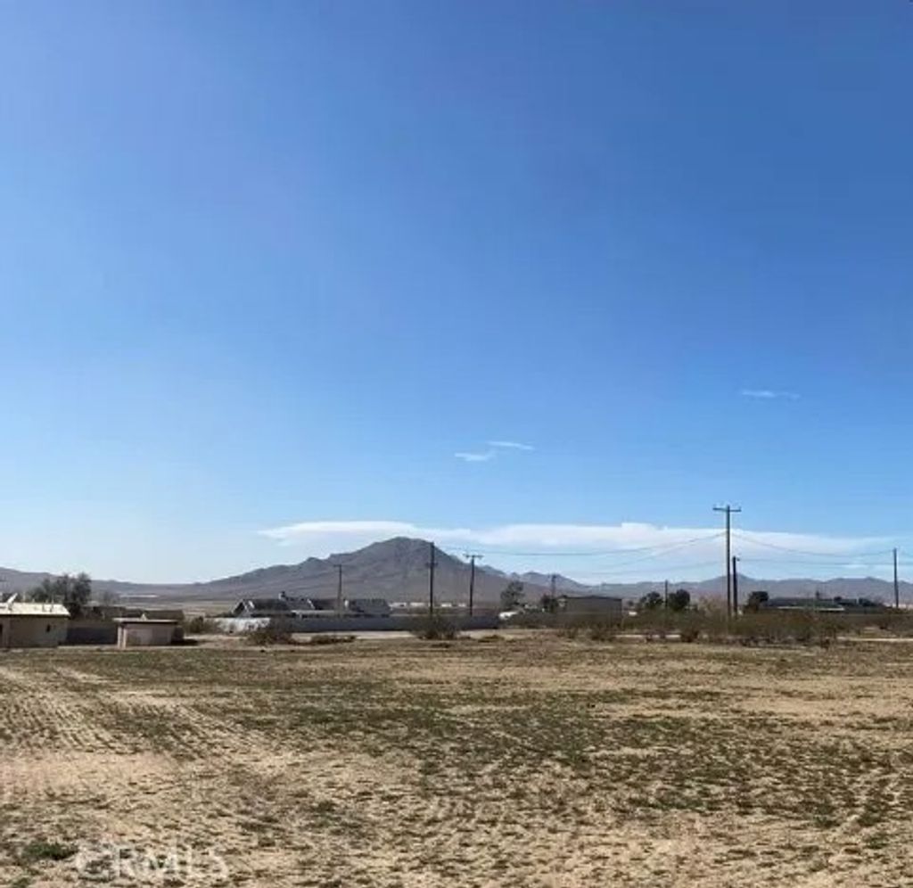 Photo of 0 Sycamore, Apple Valley, CA 92307 (MLS # HD26005738)