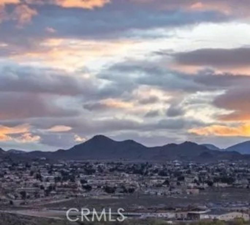 Photo of 0 Sycamore, Apple Valley, CA 92307 (MLS # HD26005738)